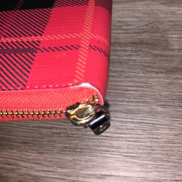 Kate Spade clutch style wallet - Picture 3 of 5